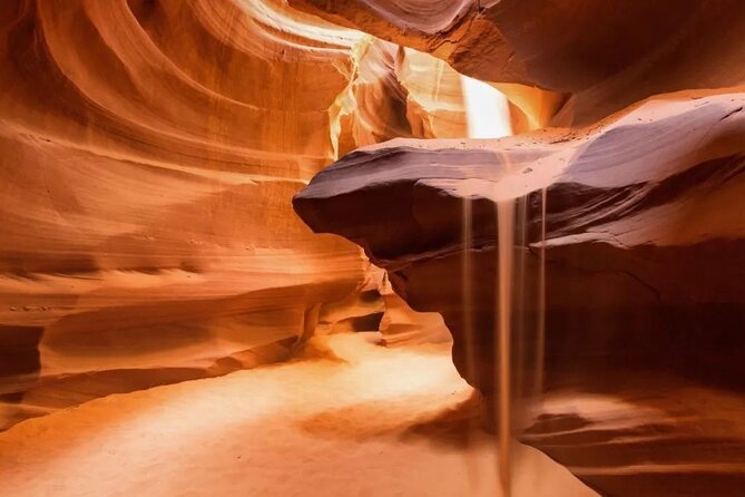 Half Day Lower Antelope Canyon + Horseshoe Bend Combo Tour From Page - Accessibility and Health Considerations