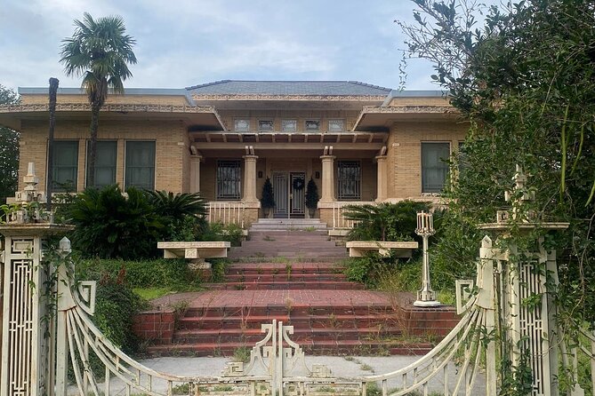 Highlights of the New Orleans Carrollton Neighborhood - Culinary Delights in the Neighborhood