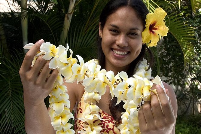 Honeymoon Airport Lei Greeting on Kahului Maui - The Significance of the Lei