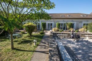 Hostellerie De Bretonnière - Logis Hotels Group - Guest Reviews and Ratings
