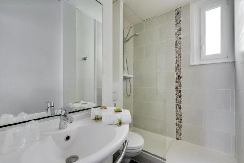 Hotel Chagnot - Location and Accessibility