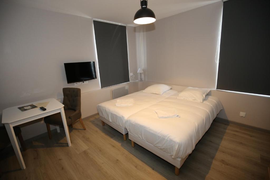 Hotel De France - Accommodation Features