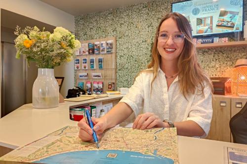 Hôtel De France, a Hotel AMMI - Amenities and Services