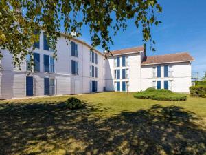 Hotel Dijon Sud Longvic - Location and Accessibility