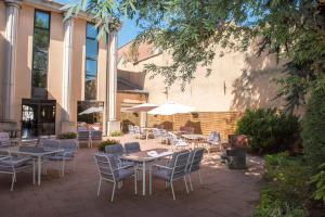 Hotel Du Beffroi Gravelines Dunkerque - Amenities and Services Offered