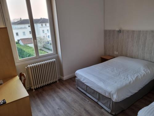 Hotel Du Cheval Blanc Review