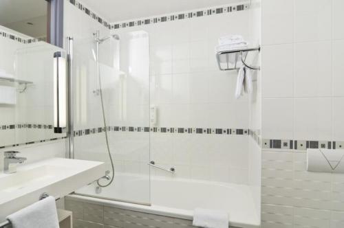 Hotel Du Parc, Avignon East, the Originals City - Accommodation Options