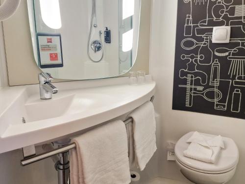 Hotel Ibis Dijon Centre Clemenceau - Amenities