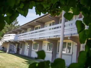 Hôtel Inn Design Resto Novo Sablé - Accommodations and Dining