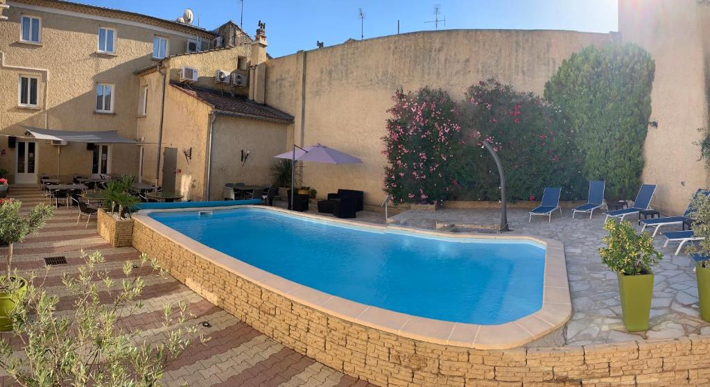 Hotel La Bastide D'entraigues - Accommodations and Amenities