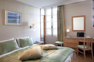 Hotel La Croix Blanche - Location and Accessibility