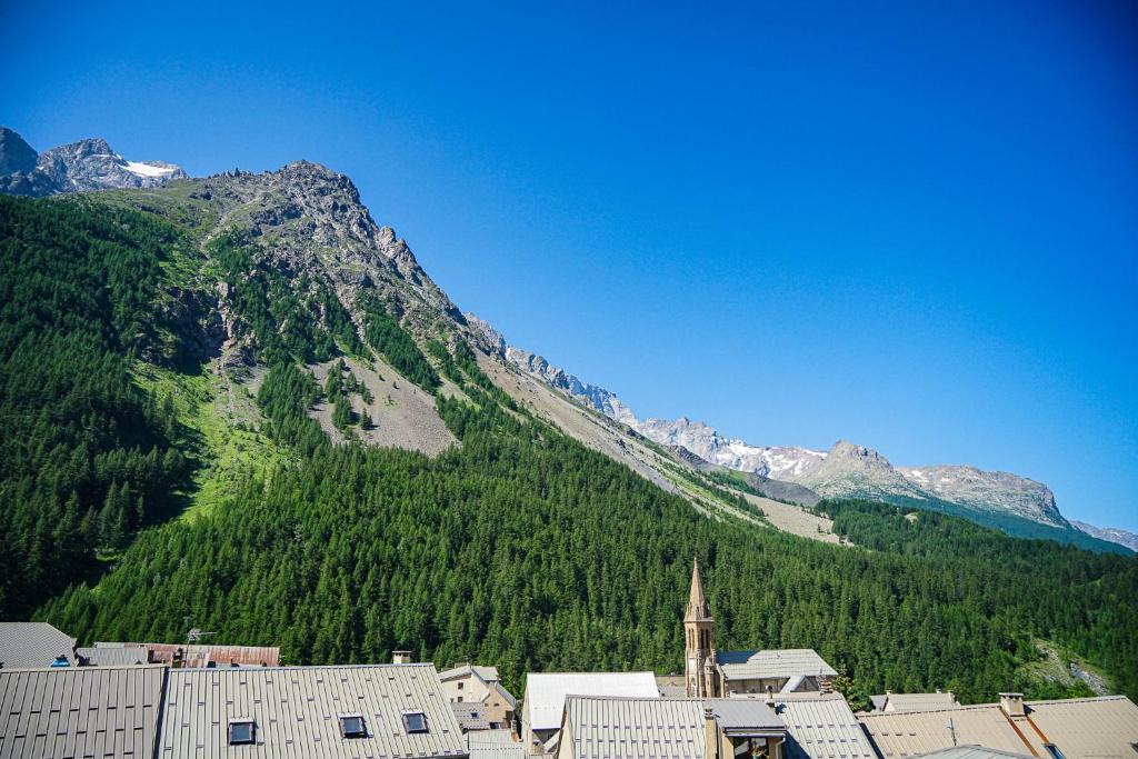 Hotel Le Faranchin - Guest Experience and Amenities