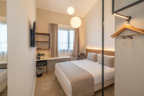 Hotel Le Relais Des Brasseurs - Aubagne - Facilities and Amenities