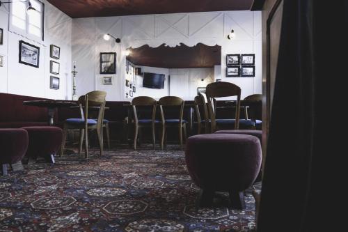 Hotel Les Coutainvillaises - Facilities and Amenities