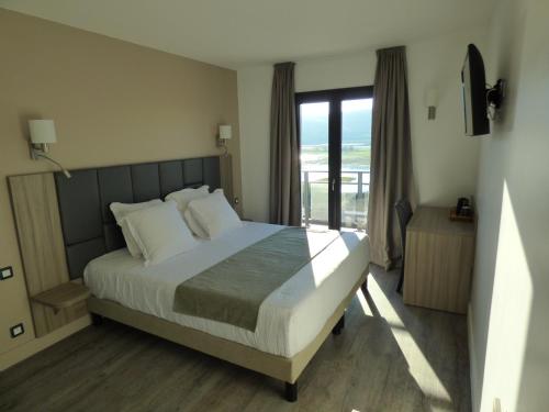 Hotel Les Galets - Location and Nearby Attractions