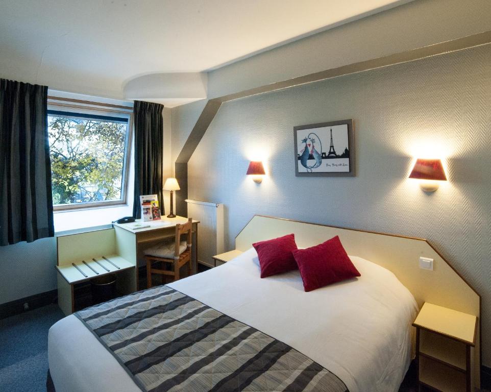 Hotel Les Tilleuls, Bourges - Guest Reviews and Ratings