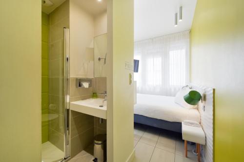 Hotel Les Voiles - Room Information and Amenities