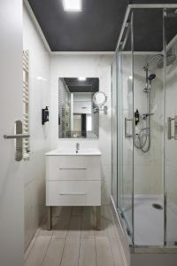 Hotel of Congresses and Festivals - Amenities and Services Offered