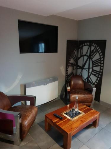 Hotel Restaurant La Pêcherie - the Manor Next Door - the 5 Hives - Logis Hotels - Guest Experiences and Ratings