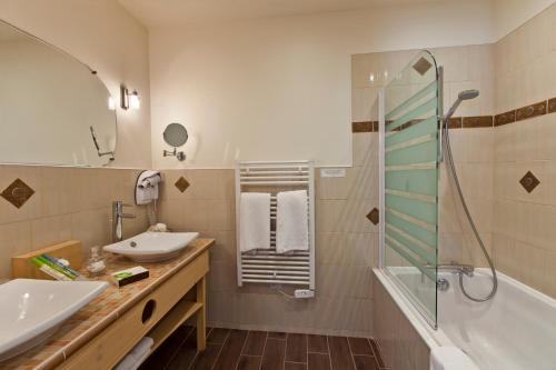 Hotel-restaurant Les Caudalies - Accommodation Options