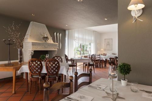 Hotel Restaurant Orchard of the Castles, Wine Route Haut-Koenigsbourg - Accommodation Options