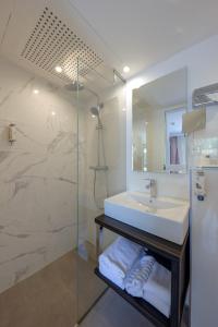 Hotel Saint Christophe - Amenities and Facilities