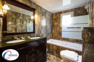 Hotel The Travelers - Guest Experiences and Feedback