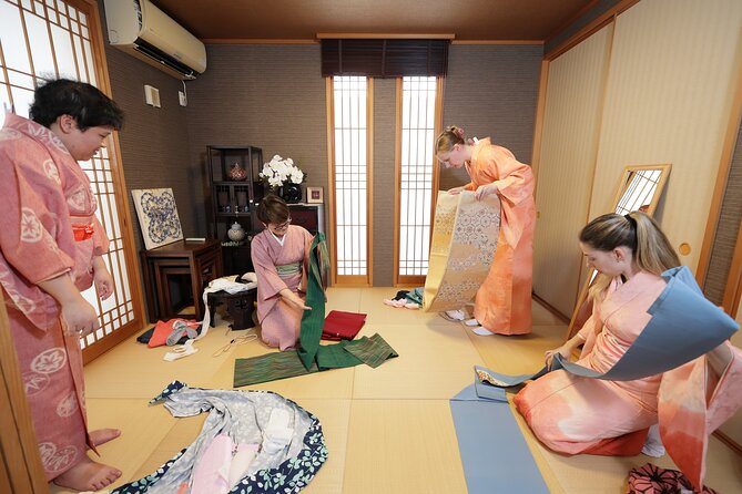 How to Wear a Kimono Lesson at West Side of Tokyo - Included Features