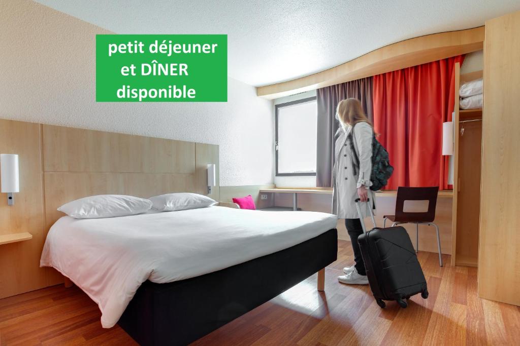 Ibis Angers Centre Chateau - Accommodations and Amenities