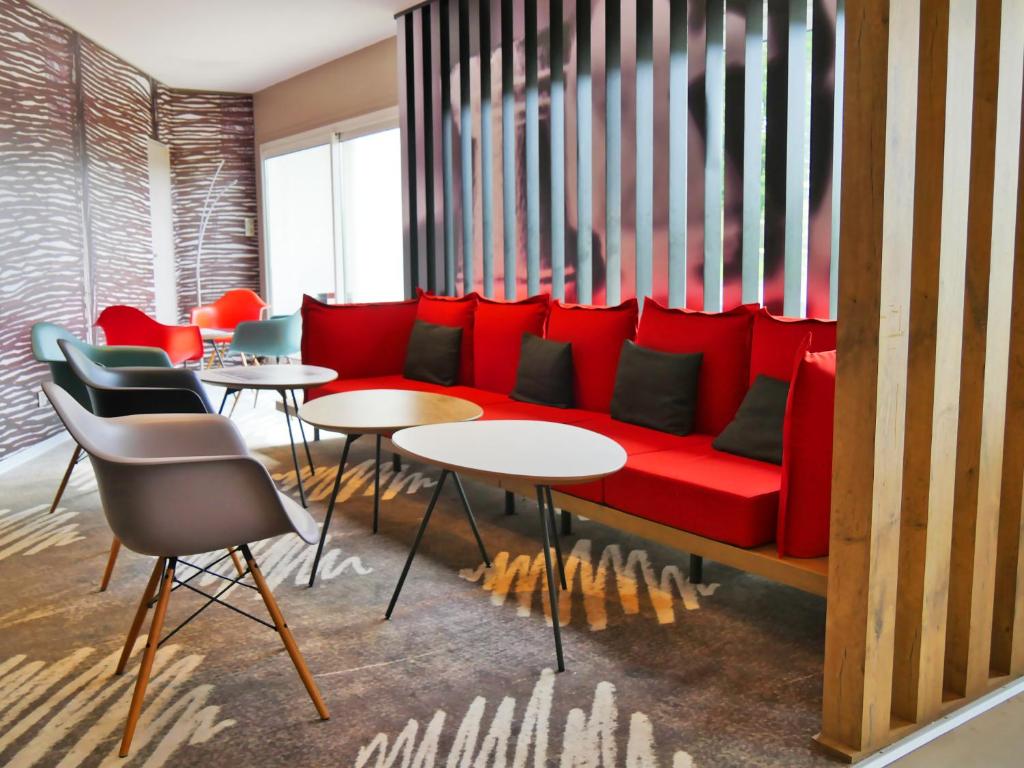 Ibis Laval Le Relais DARMOR - Accommodation Options and Features