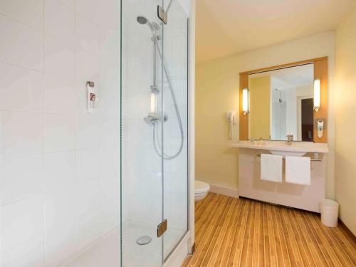 Ibis Lille Lomme Centre - Amenities and Services