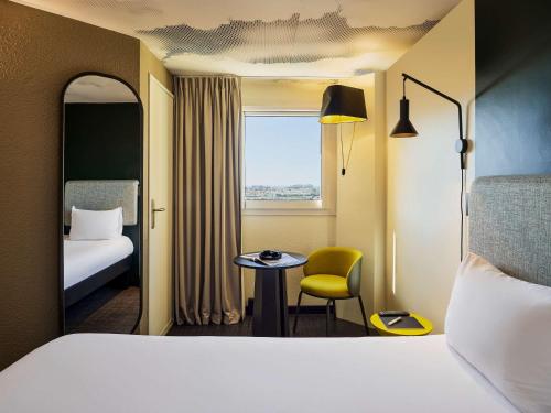 Ibis Nice Centre Gare - Amenities and Services