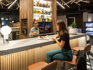 Ibis Strasbourg Centre Les Halles - Amenities and Services