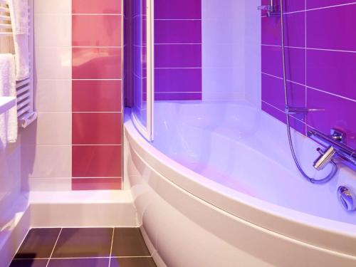 Ibis Styles Blois Centre Station - Amenities and Services