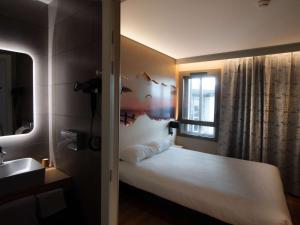 Ibis Styles Clermont-Ferrand Airport - Location and Accessibility