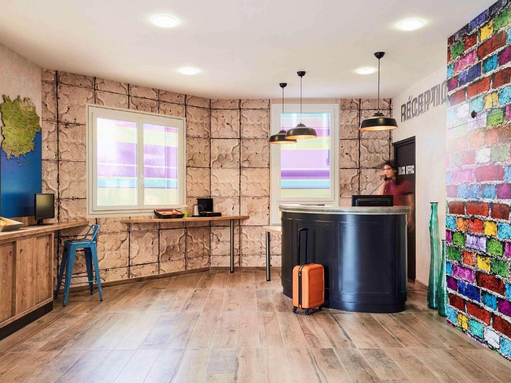 Ibis Styles Hyères Rooftop & Spa - Amenities and Services