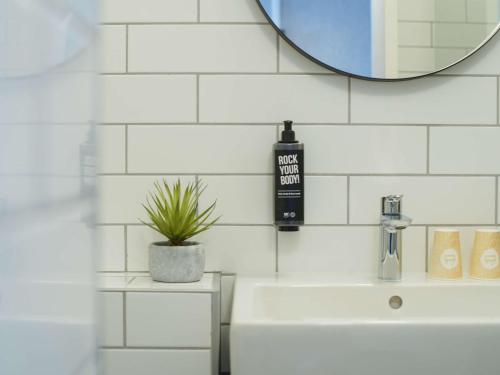 Ibis Tours Centre Giraudeau - Amenities and Services