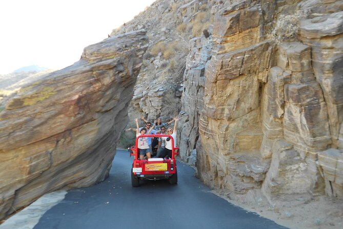 Indian Canyons Hiking Tour by Jeep From Palm Desert - Whats Included in the Tour Package