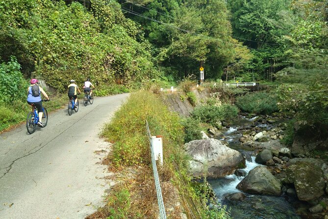 Kaga Cycling Tour - Bicycles and Equipment