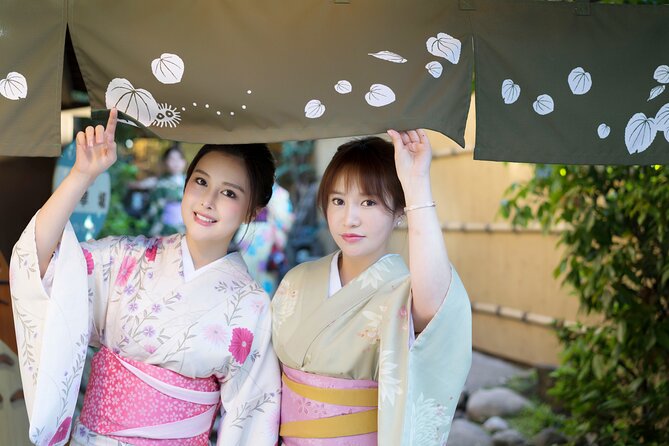 Kimono Rental in Gion With Hairstyle & Photo - Meeting Point and Return