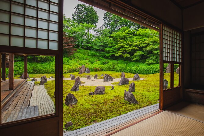 Kyoto The Iconic Fushimi Inari Shrine and Hidden Gems - Taking in the Tranquility of Tofukuji Temple