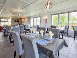 Kyriad Cambrai - Location and Accessibility