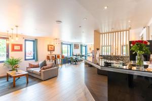 KYRIAD CREIL - Chantilly North - Amenities and Services