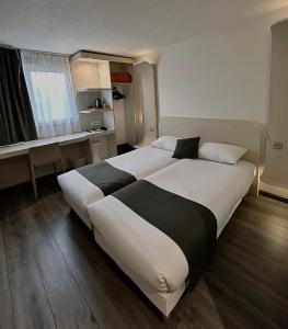 Kyriad Deauville - St Arnoult - Location and Attractions