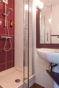 Kyriad Hotel Dieppe - Location and Accessibility