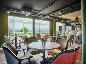 Kyriad Rouen Sud - Val De Reuil - Location and Accessibility