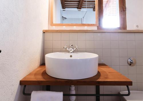 Langley Hotel The Old Farmhouse - Amenities & Facilities