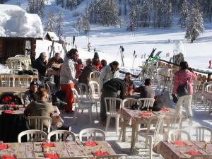 Le Bataclan - Amenities and Facilities