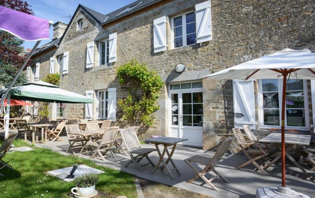 Logis Auberge De Carolles - Guest Experience
