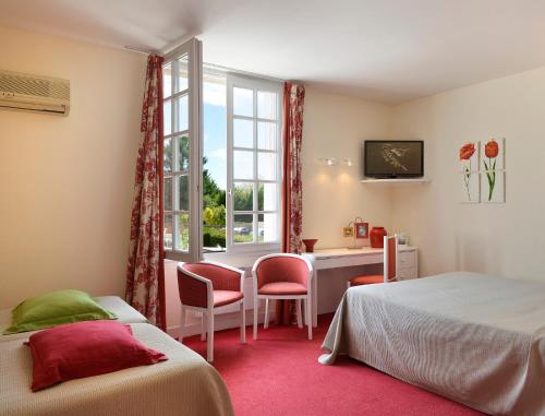 Logis Auberge Du Centre - Amenities and Facilities